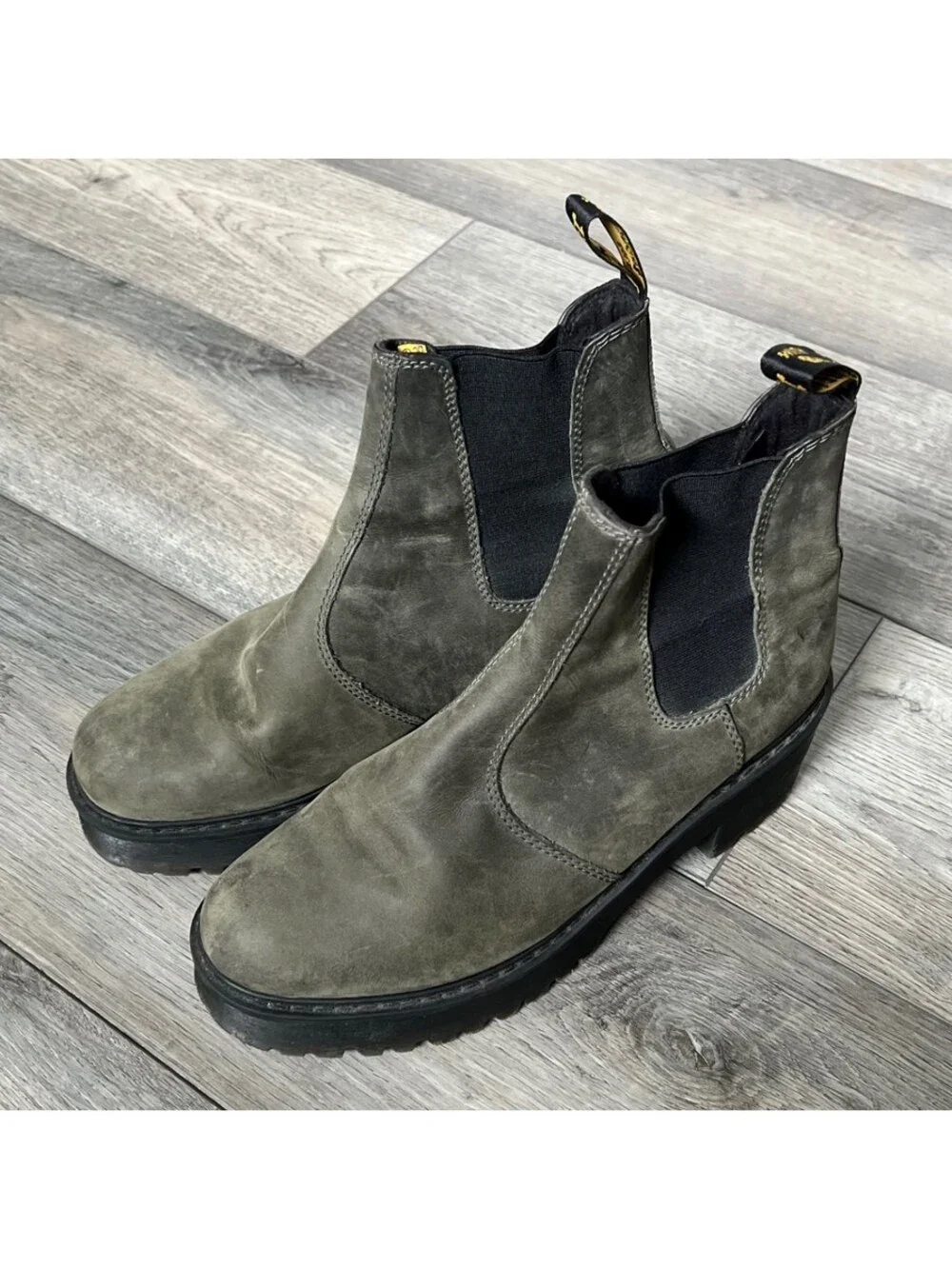 Dr. Martens Women's 9 Rometty Chelsea Platform Ankle Boots Slate Green